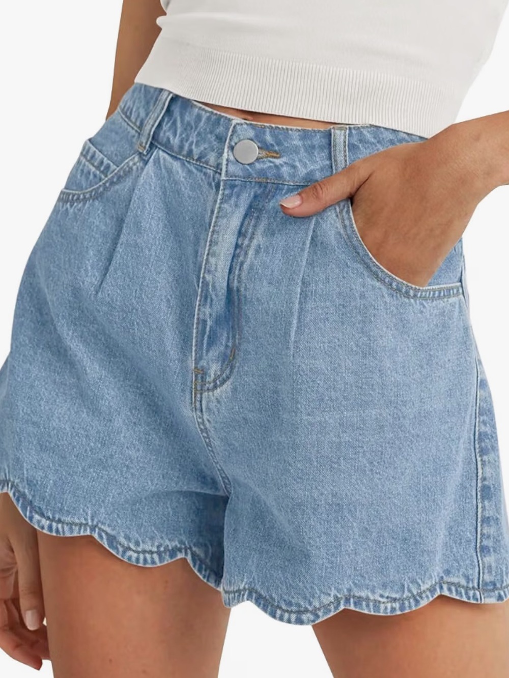 High-Rise Light Blue Denim Scallop Hem Women's Shorts🌻